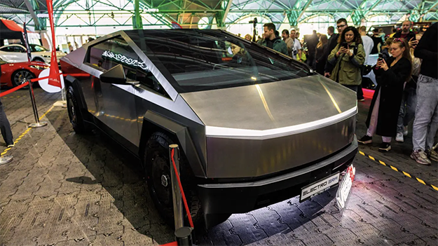 ���� ���� ��: �������� Tesla ������ �� ������� �������������� � ����� �����