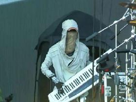 ����� Adam ����������� � ���� ���������� �� ����������� ���������